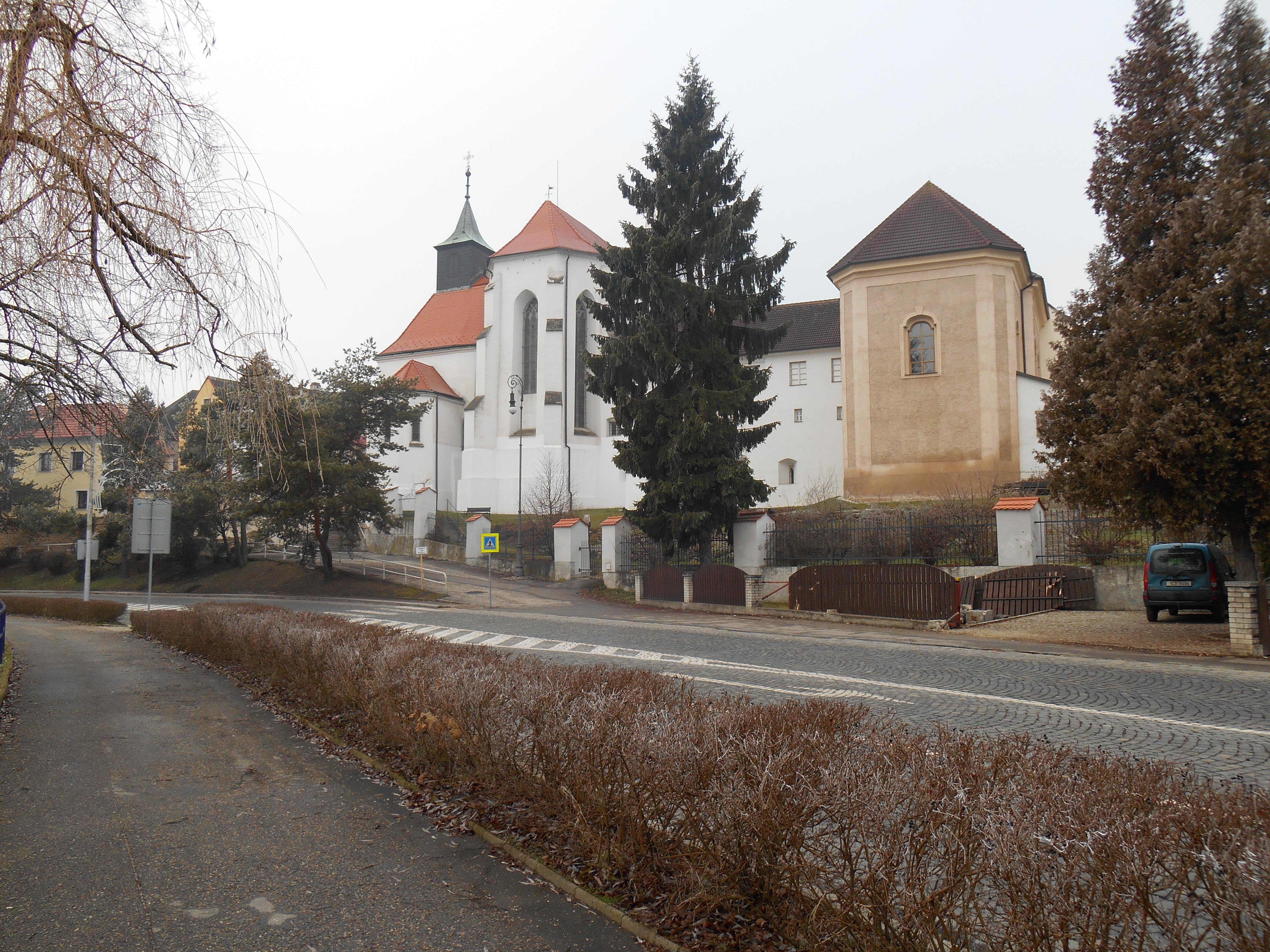 Kostel sv. Jana Křtitele a Minoritský klášter